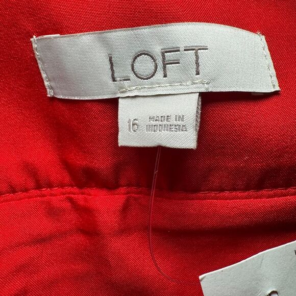LOFT Women’s Red Mini Skirt Size 16 NWT Gold Button Detail Stretch Holiday - Picture 2 of 5